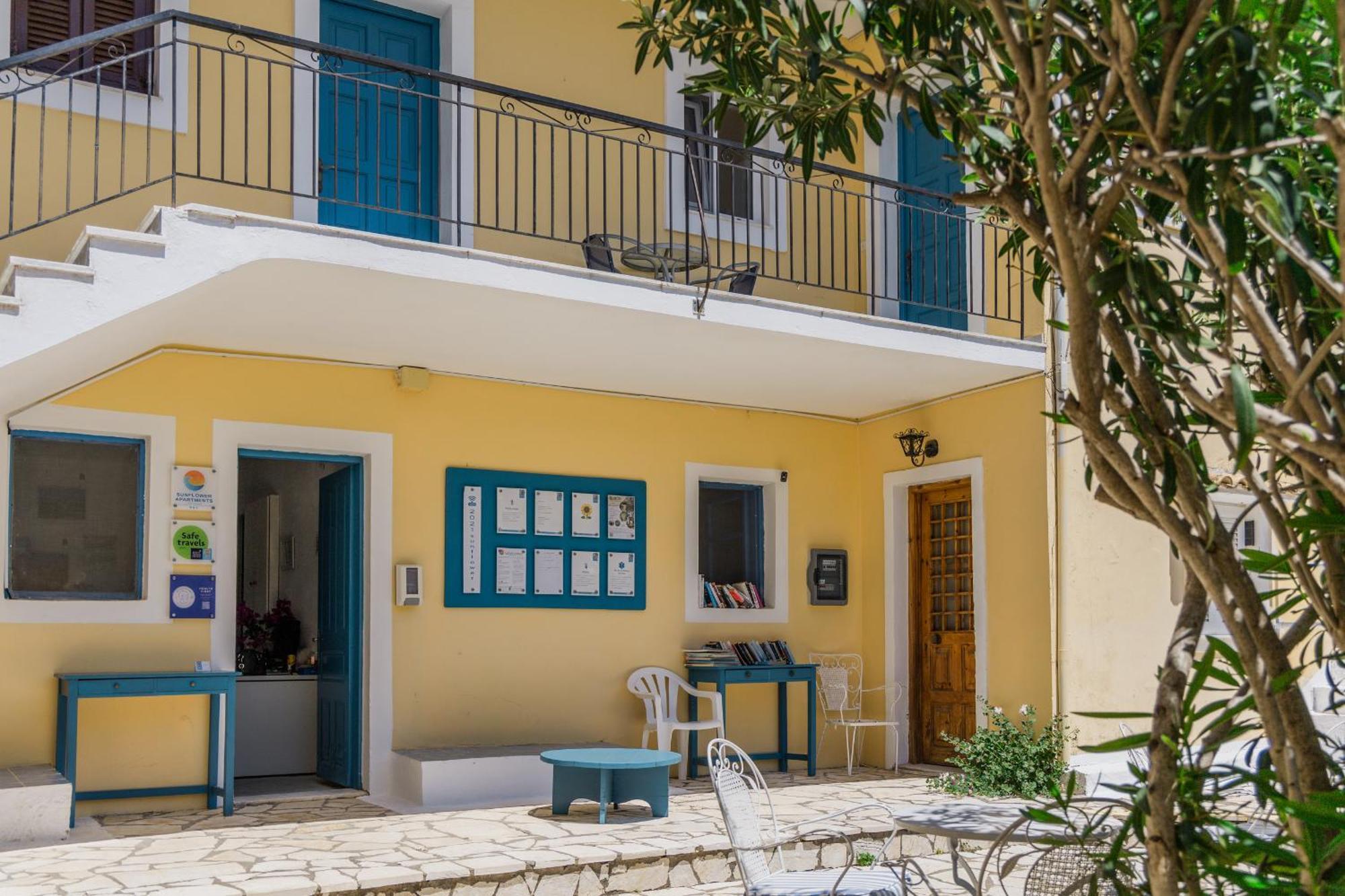 Sunflower Apartments & Studios Kassiopi Exterior foto